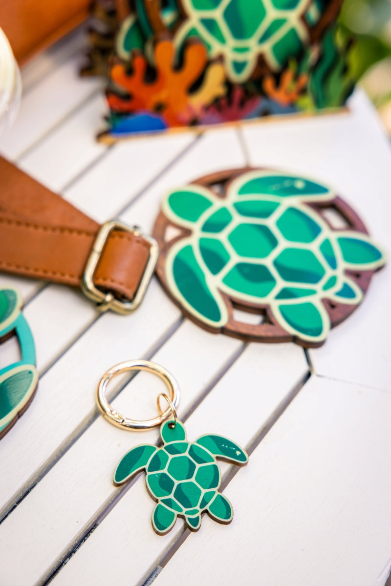 GREEN GEO HONU BAG CHARM