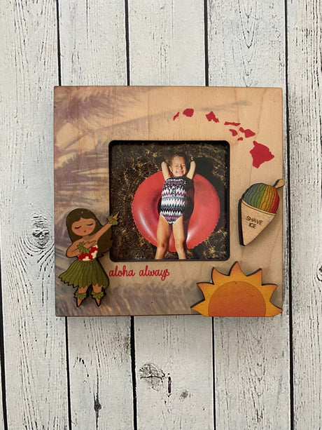 MINI HULA DANCER OPIHI STICKER