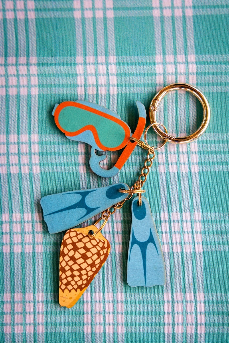 SHELLING CHAIN BAG CHARM